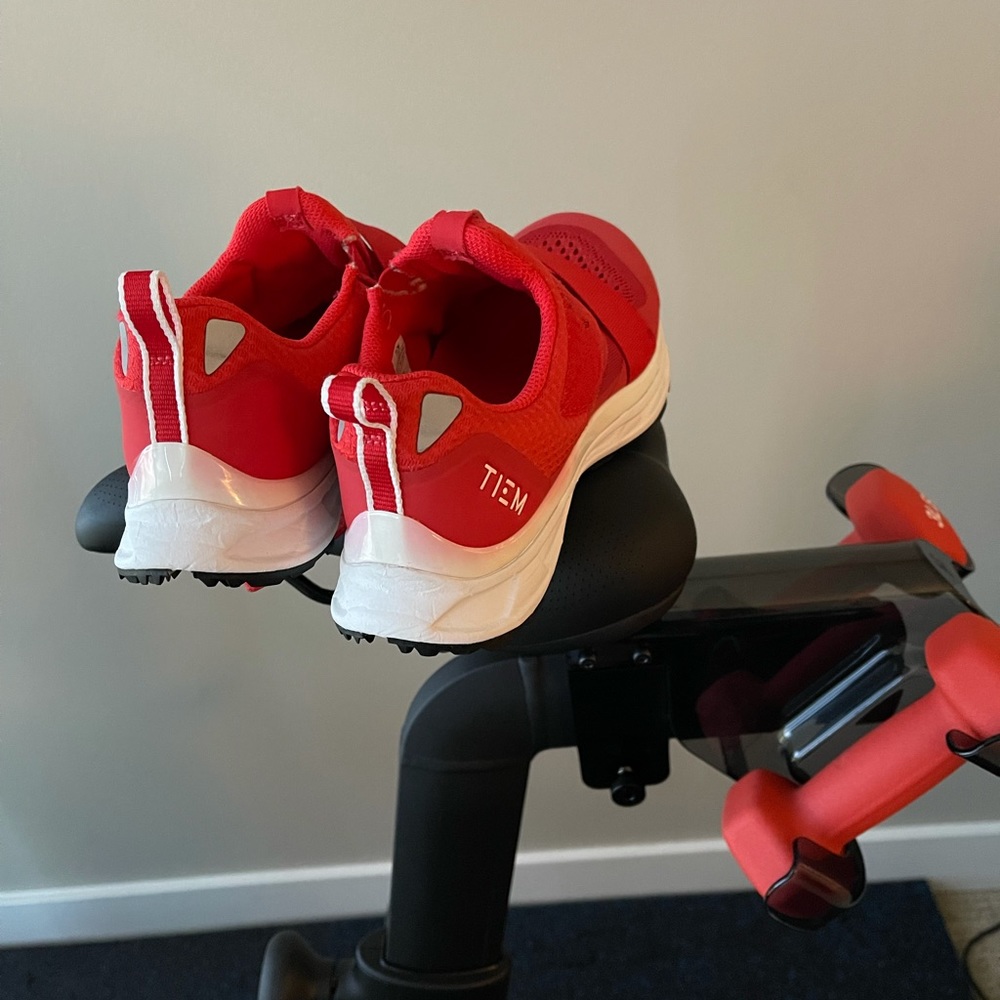 Tiem Solar Red Cycling Shoes